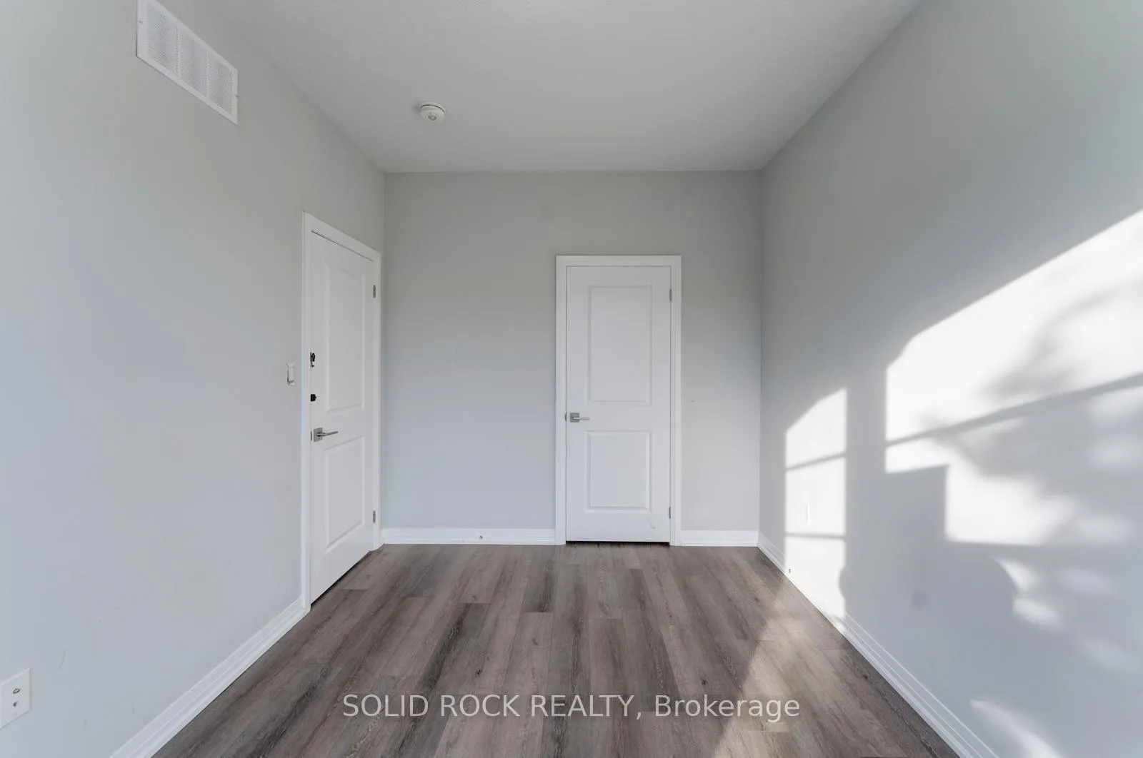 Photo 17 of Unit 11, 550 Grey Street, Brantford, Echo Place — HOMEH