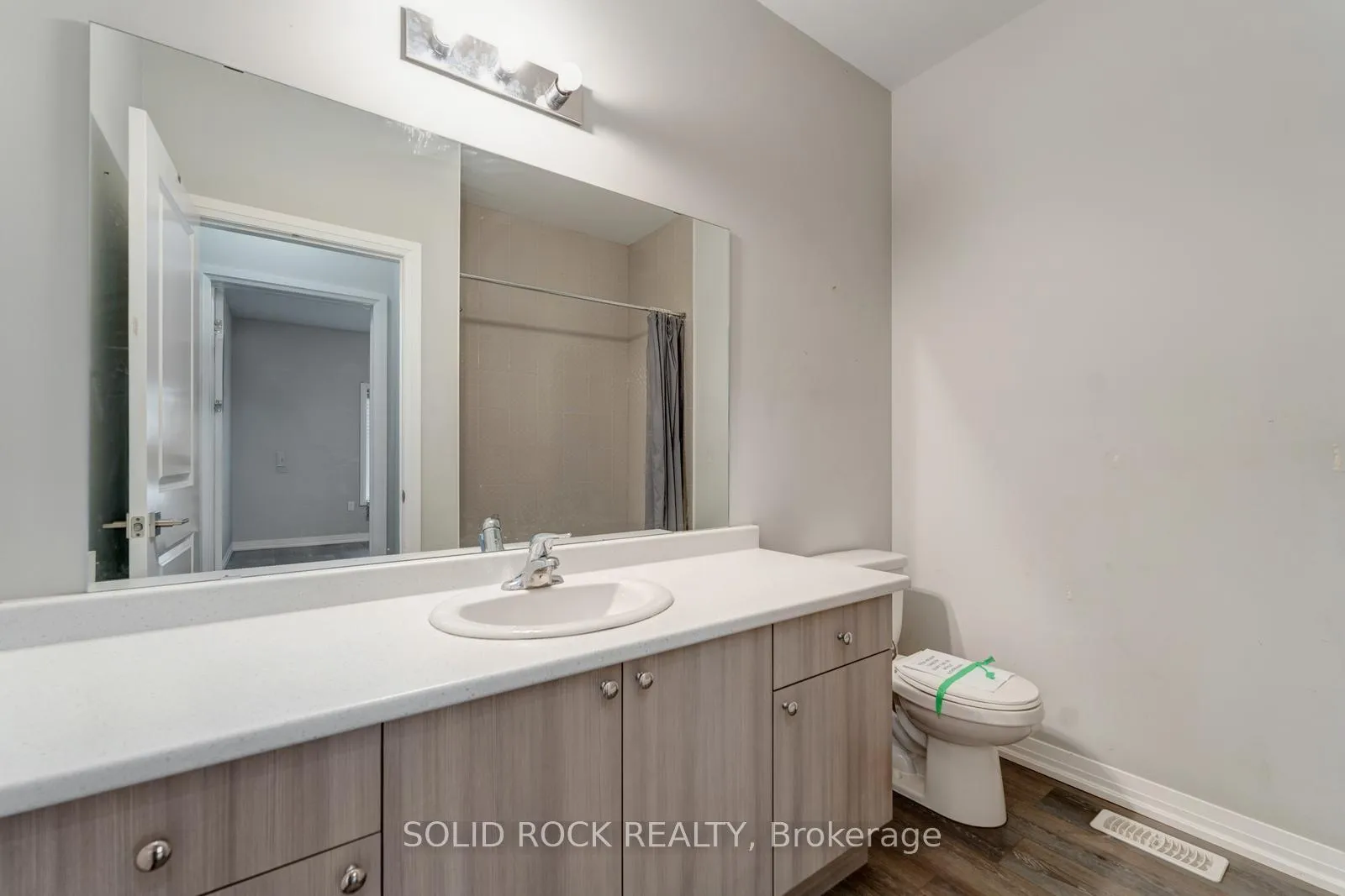 Photo 21 of Unit 11, 550 Grey Street, Brantford, Echo Place — HOMEH