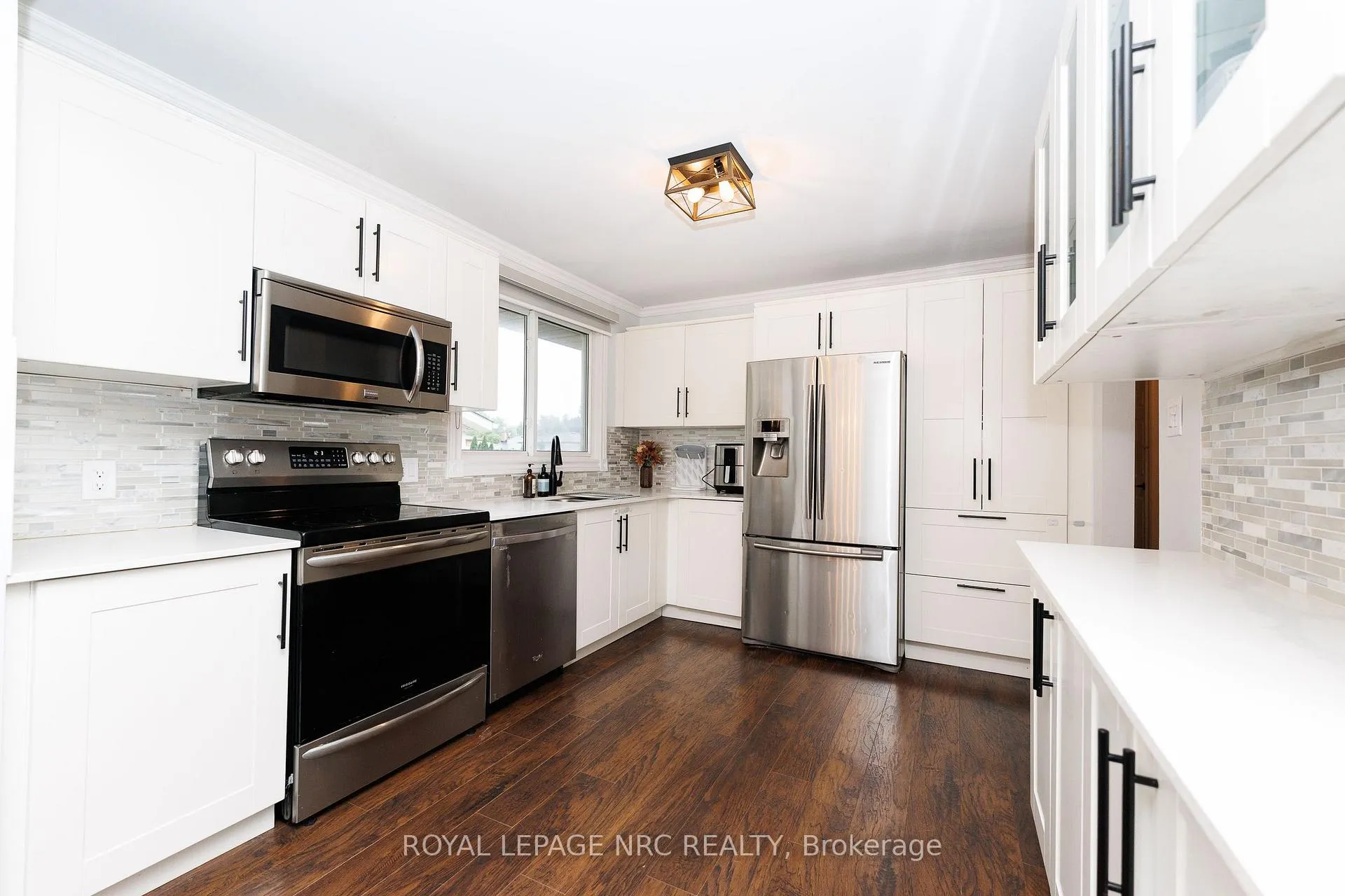 Photo 9 of 15 Nickel Street, St. Catharines, Lakeshore — HOMEH