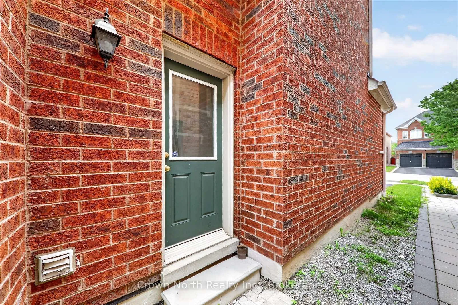 Photo 36 of 2 Mccarrick Street, Ajax, Northeast Ajax — HOMEH