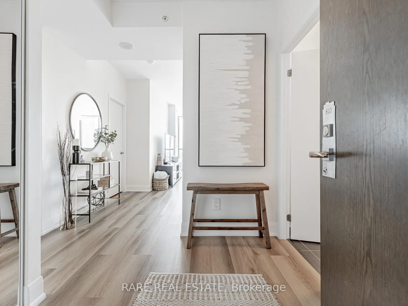 Photo 3 of Unit 810, 2900 Highway 7, Vaughan, Concord — HOMEH