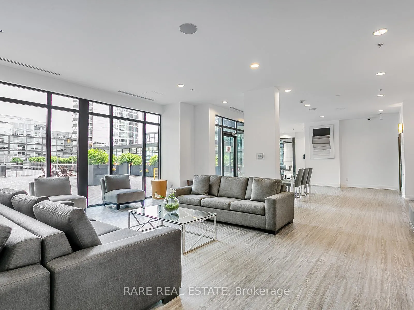 Photo 29 of Unit 810, 2900 Highway 7, Vaughan, Concord — HOMEH