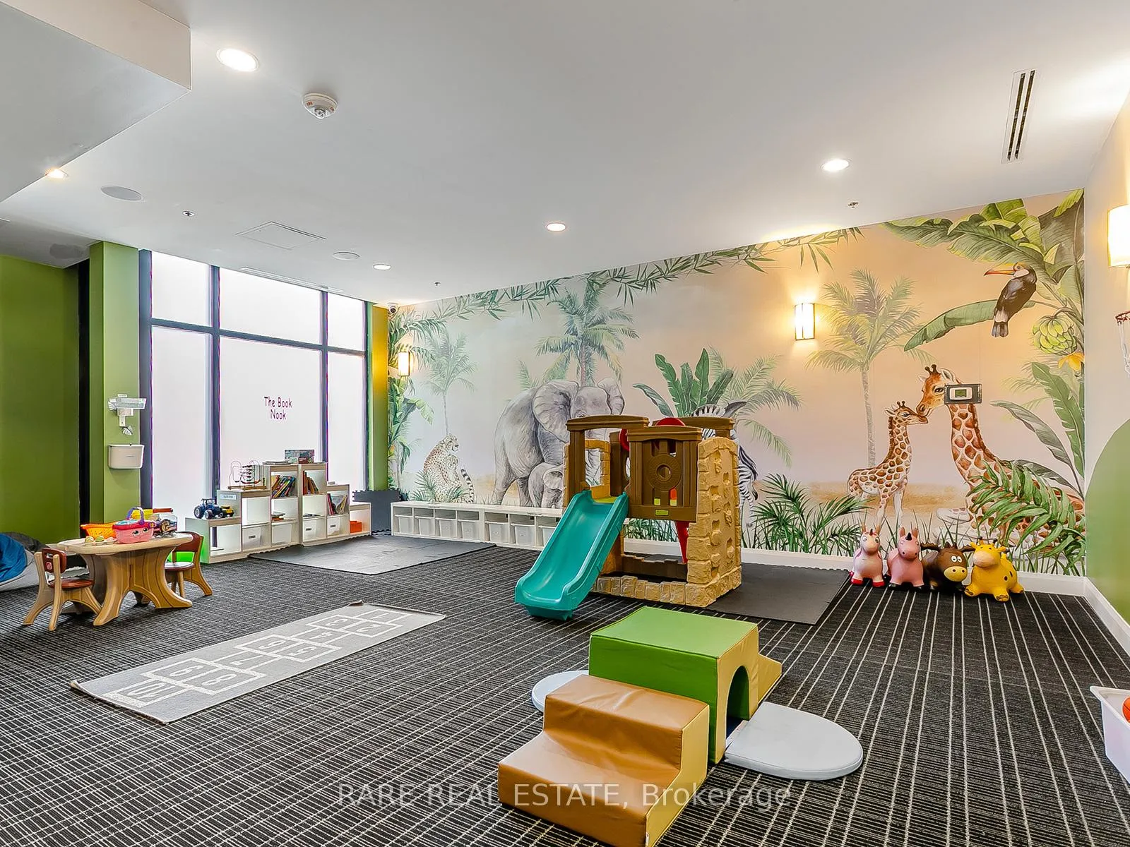Photo 31 of Unit 810, 2900 Highway 7, Vaughan, Concord — HOMEH