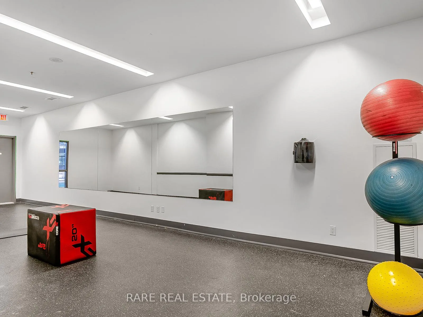 Photo 35 of Unit 810, 2900 Highway 7, Vaughan, Concord — HOMEH