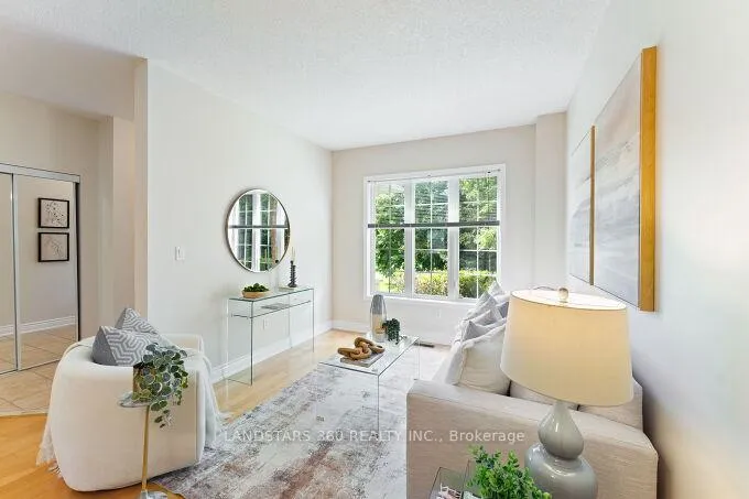 Photo 11 of 25 Interlacken Way, Markham, Unionville — HOMEH