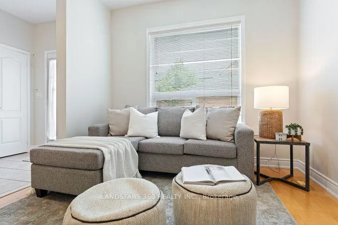 Photo 20 of 25 Interlacken Way, Markham, Unionville — HOMEH