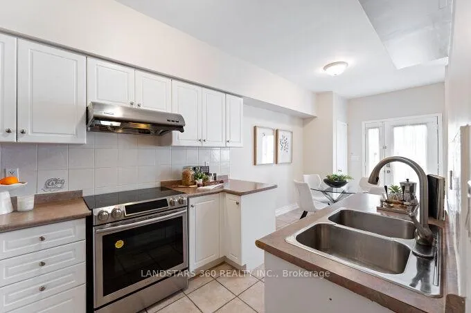 Photo 22 of 25 Interlacken Way, Markham, Unionville — HOMEH