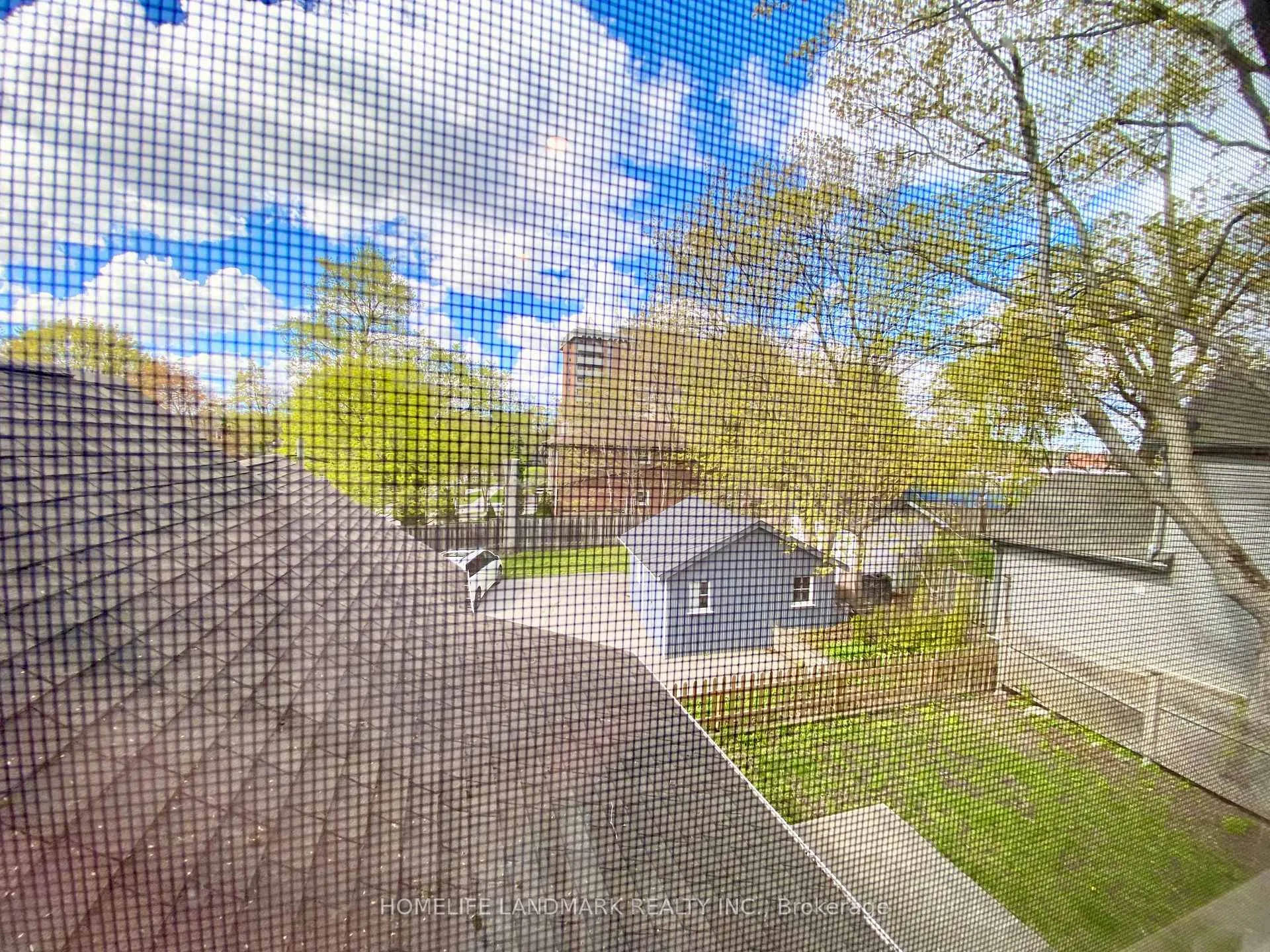 Photo 21 of 41 Arnold Crescent, Richmond Hill, Mill Pond — HOMEH