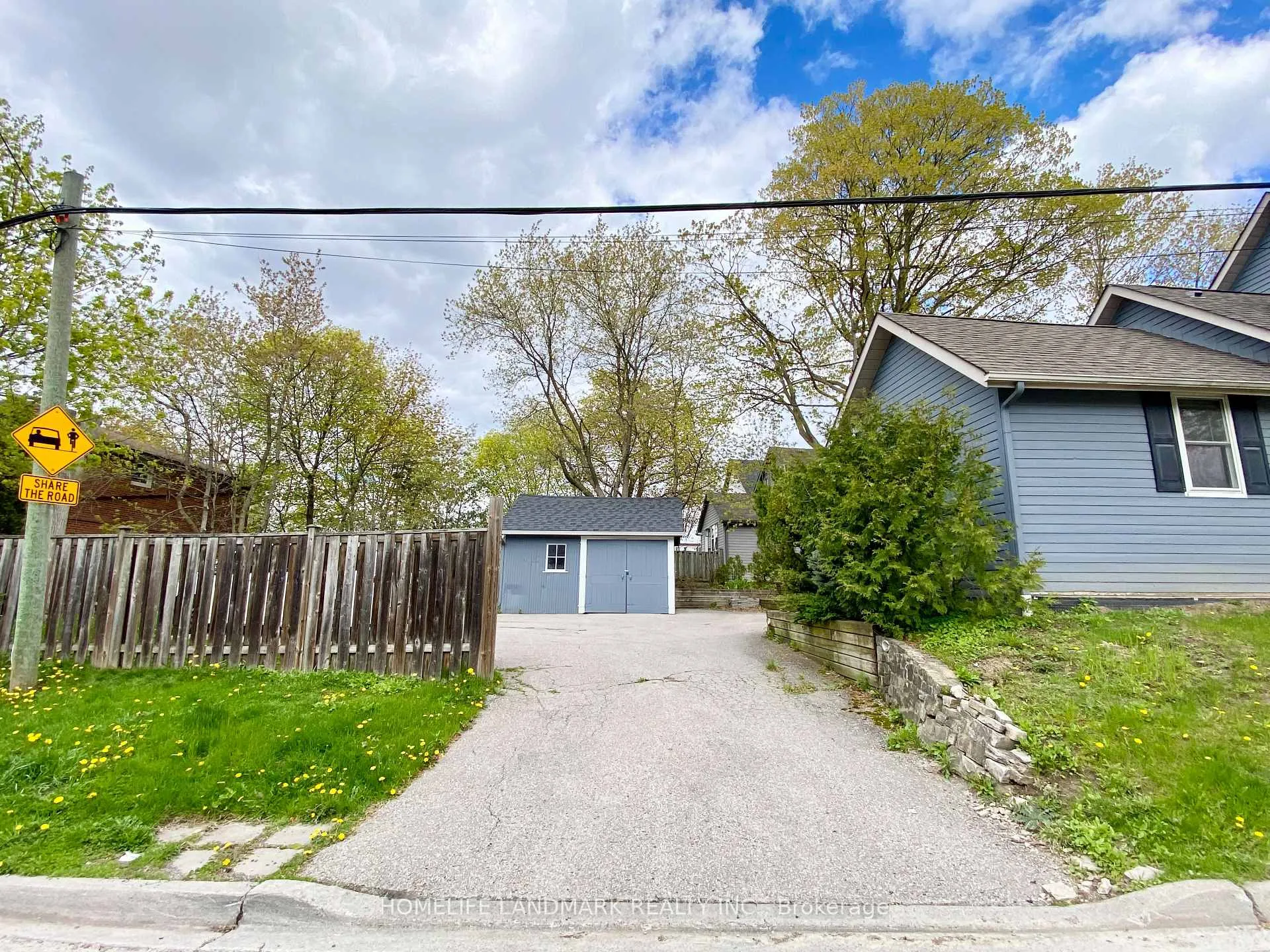 Photo 40 of 41 Arnold Crescent, Richmond Hill, Mill Pond — HOMEH