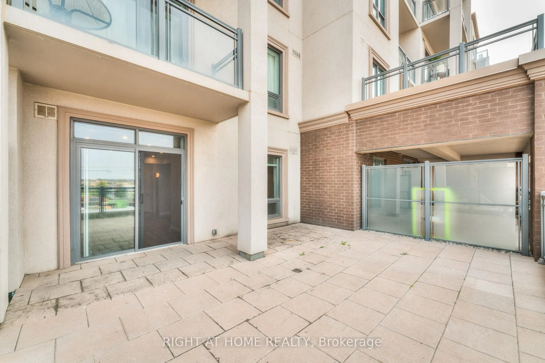 Photo 18 of Unit 320, 2486 Old Bronte Road, Oakville, Westmount — HOMEH