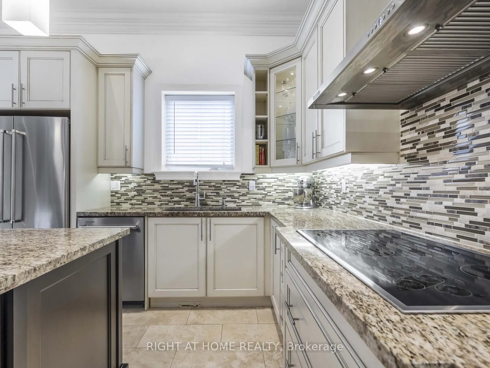 Photo 11 of 64 Brock Avenue, Toronto, Roncesvalles — HOMEH