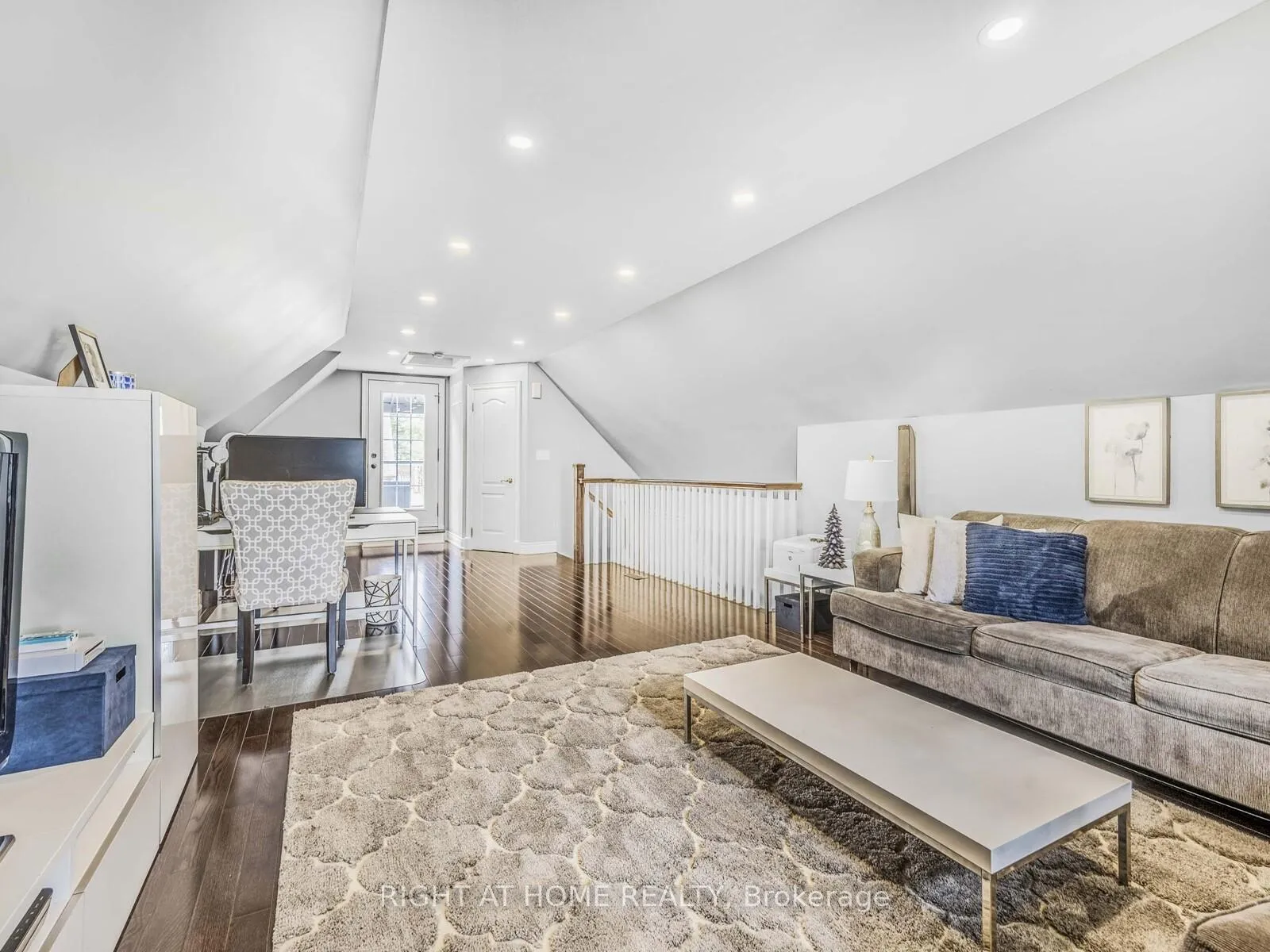 Photo 24 of 64 Brock Avenue, Toronto, Roncesvalles — HOMEH