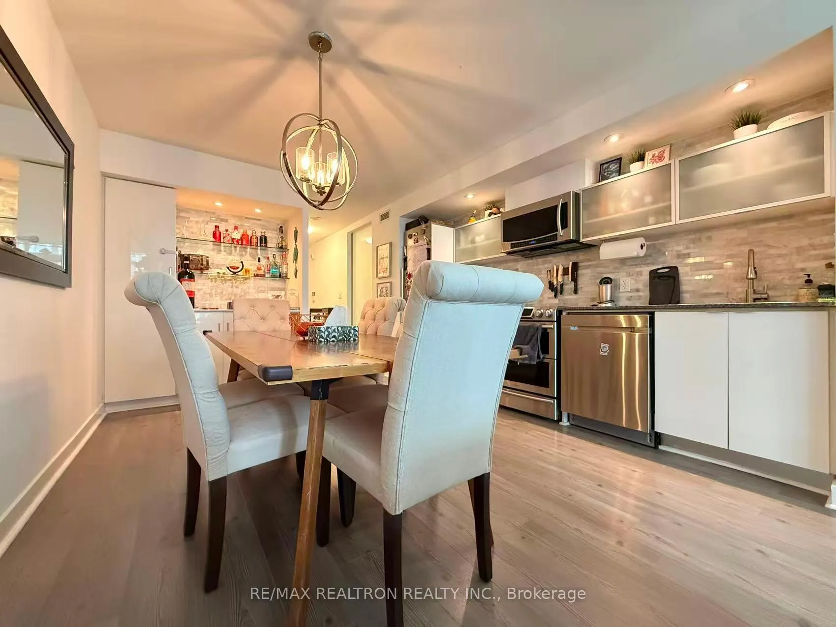 Photo 8 of Unit 1225, 4K Spadina Avenue, Toronto, Waterfront Communities — HOMEH