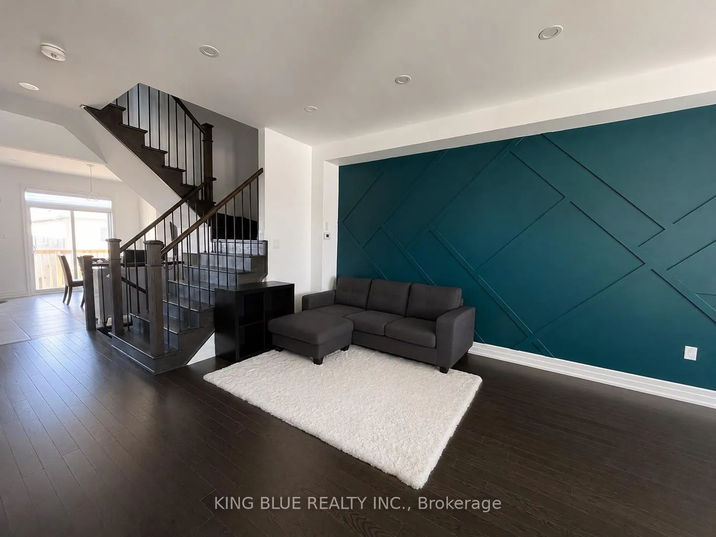 Photo 2 of 54 Haskins Crescent, Georgina, Keswick South — HOMEH