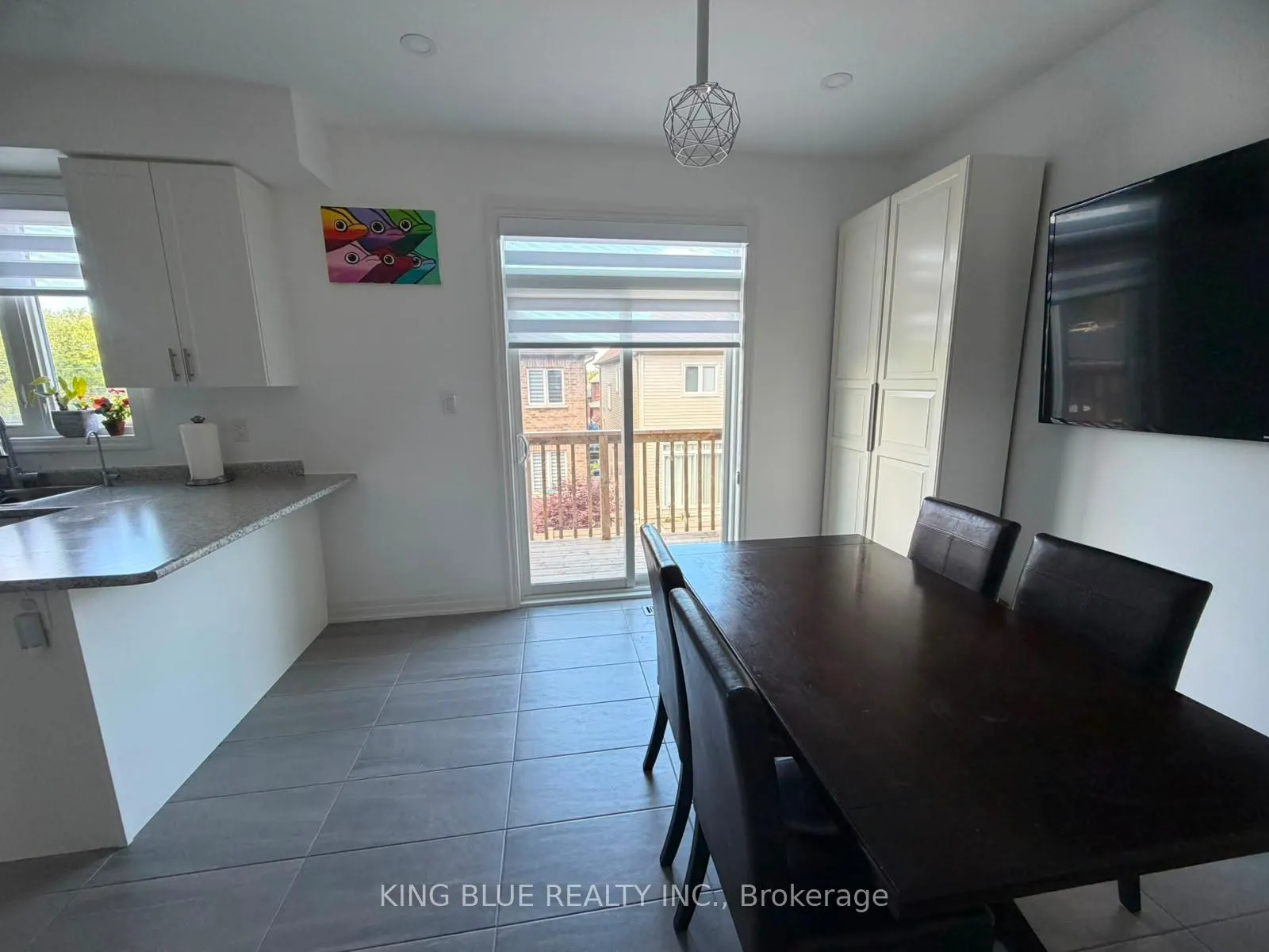 Photo 5 of 54 Haskins Crescent, Georgina, Keswick South — HOMEH