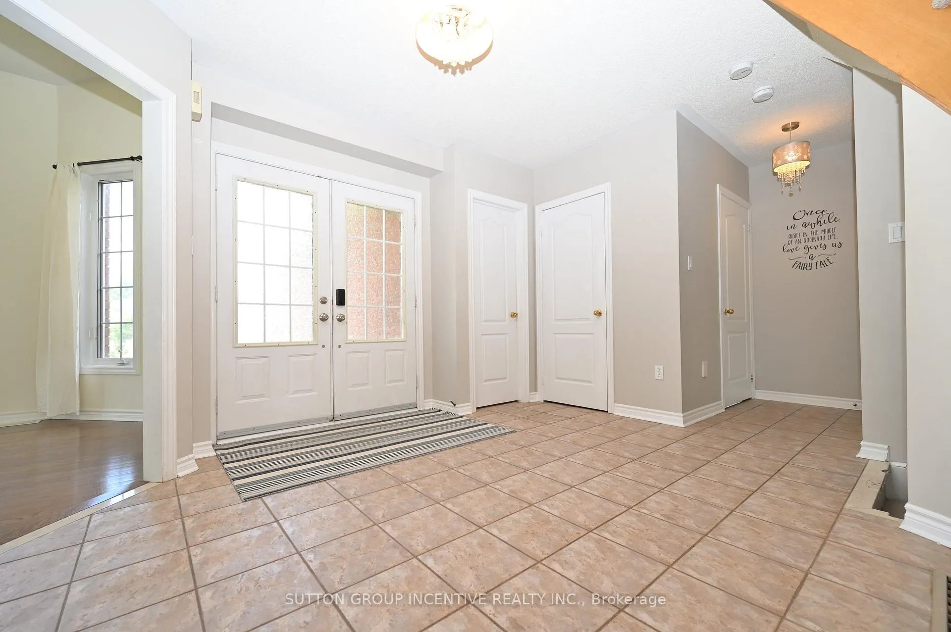 Photo 3 of 58 Bloxham Place, Barrie, Bayshore — HOMEH