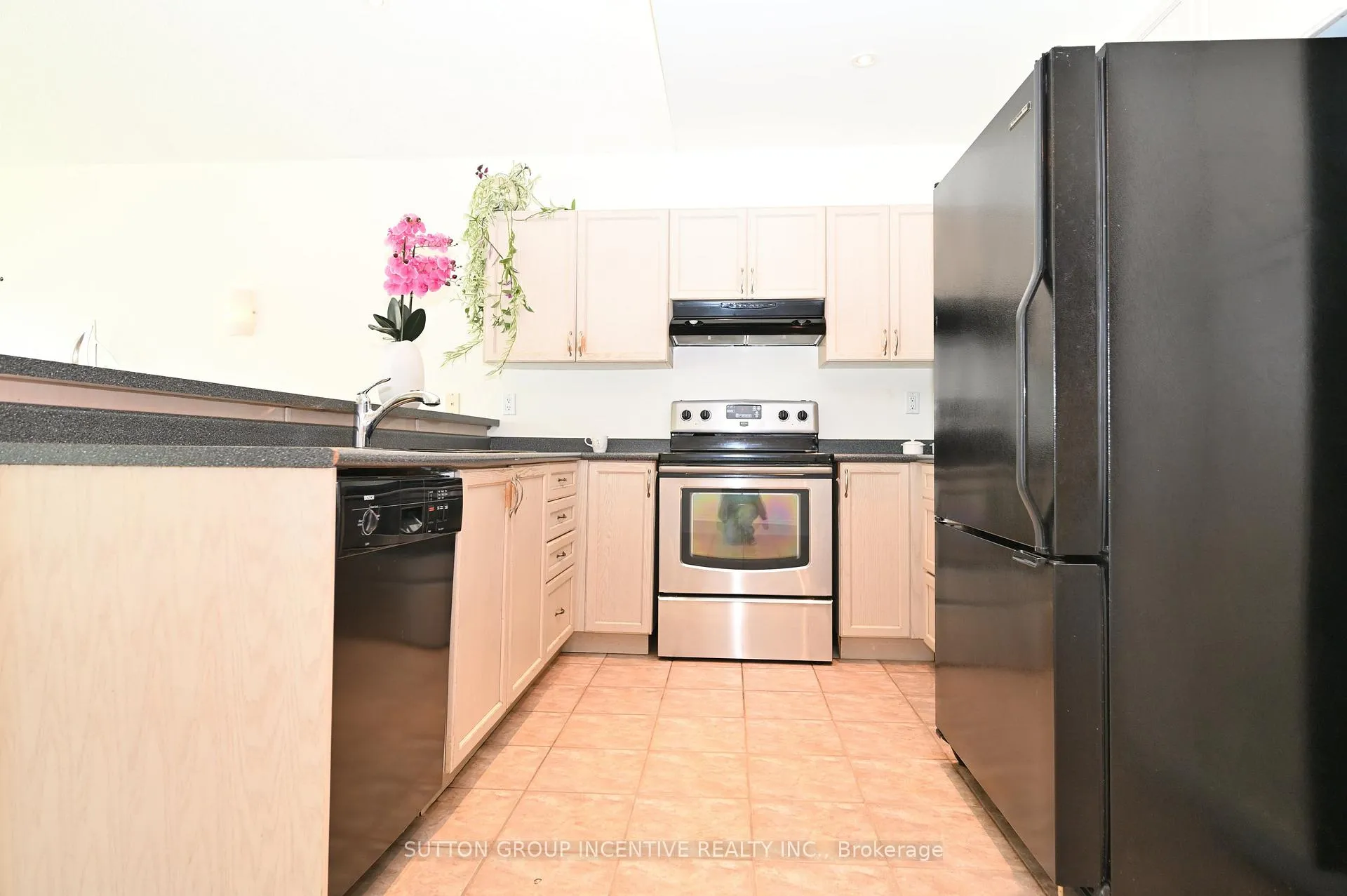 Photo 18 of 58 Bloxham Place, Barrie, Bayshore — HOMEH