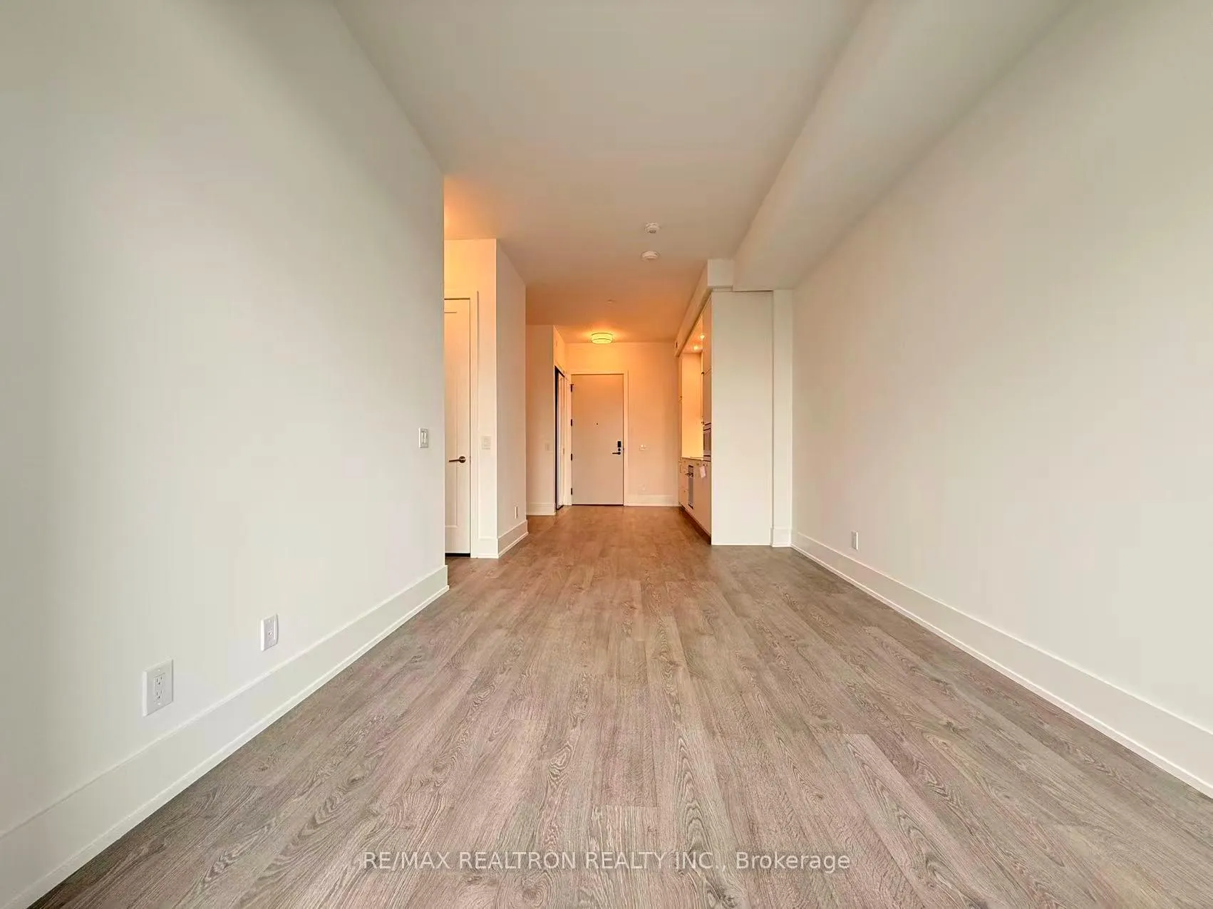 Photo 13 of Unit 407, 115 Denison Avenue, Toronto, Kensington-Chinatown — HOMEH