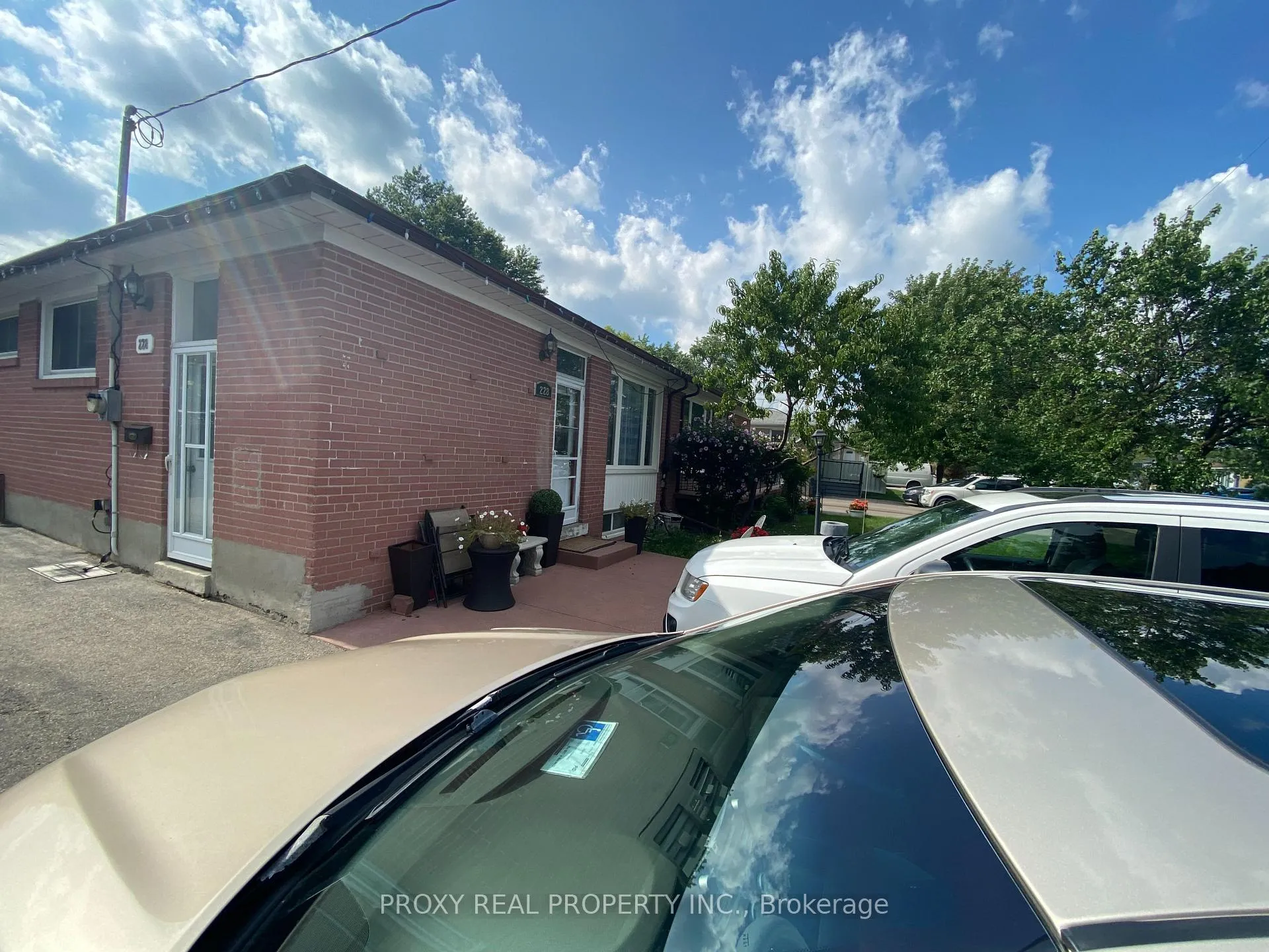 Photo 5 of 228 Anzac ( Lower Level) Road, Richmond Hill, Crosby — HOMEH