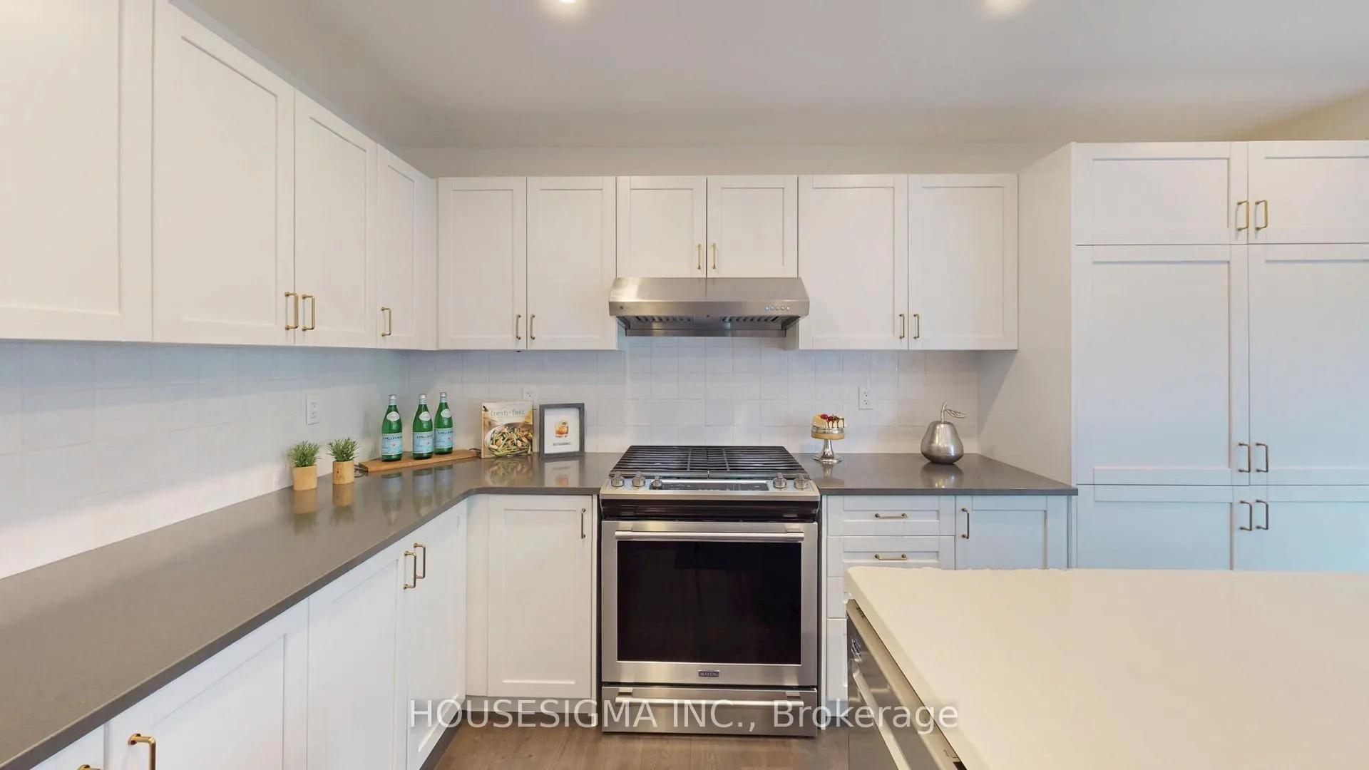 Photo 25 of 4175 Prudham Avenue, Burlington, Alton — HOMEH