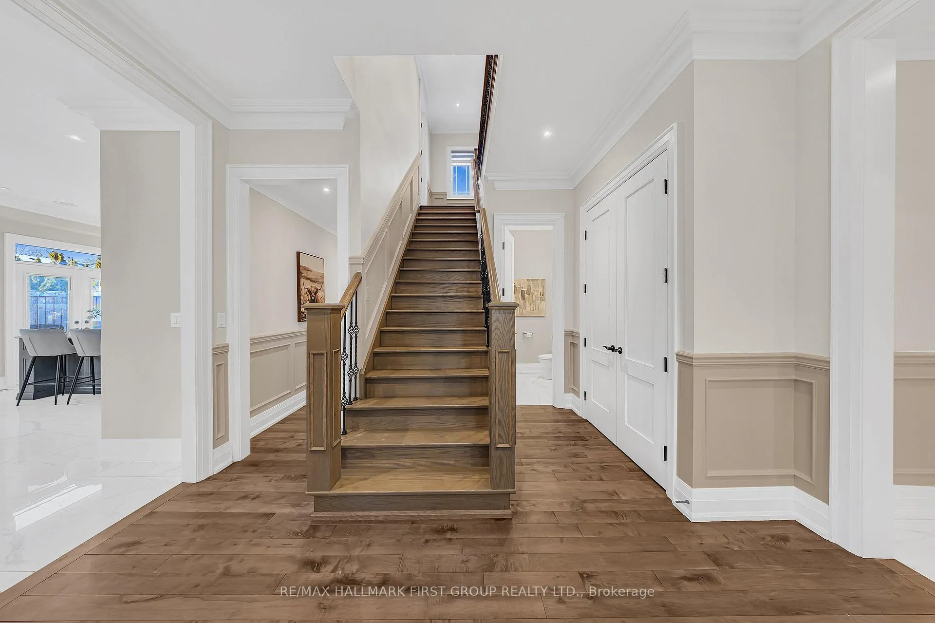 Photo 9 of 752 Hillview Crescent, Pickering, West Shore — HOMEH