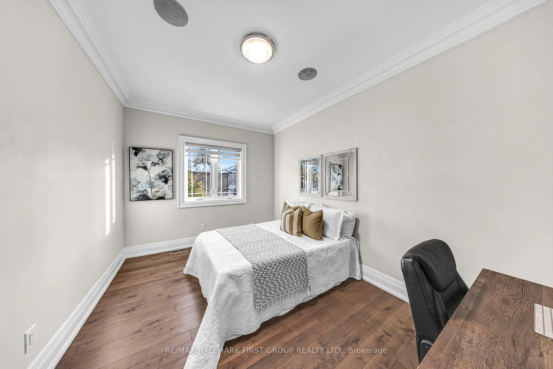 Photo 37 of 752 Hillview Crescent, Pickering, West Shore — HOMEH