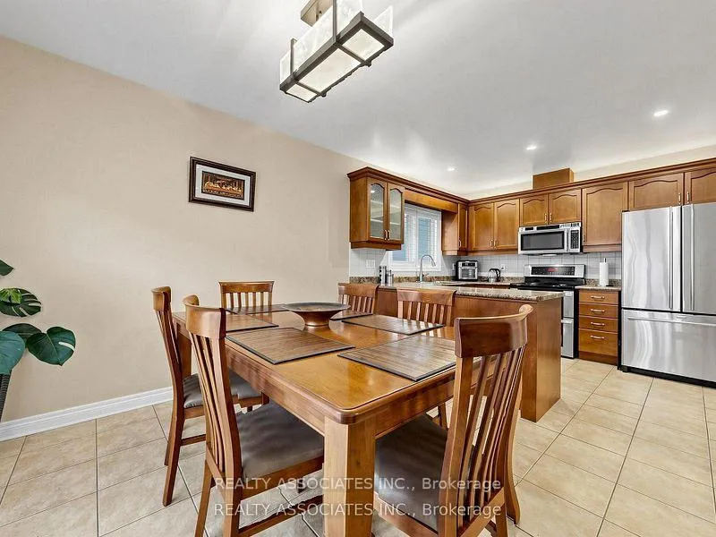 Photo 15 of 44 Shining Willow Crescent, Brampton, Bram East — HOMEH