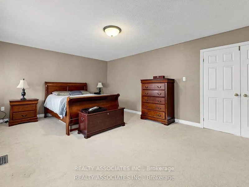 Photo 23 of 44 Shining Willow Crescent, Brampton, Bram East — HOMEH