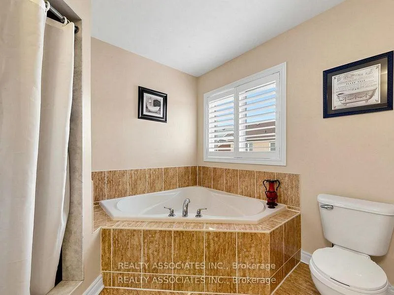 Photo 27 of 44 Shining Willow Crescent, Brampton, Bram East — HOMEH