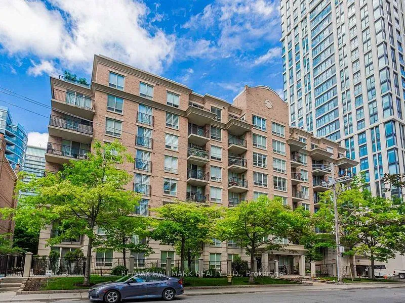 Photo 2 of Unit 710, 188 Redpath Avenue, Toronto, Mount Pleasant West — HOMEH