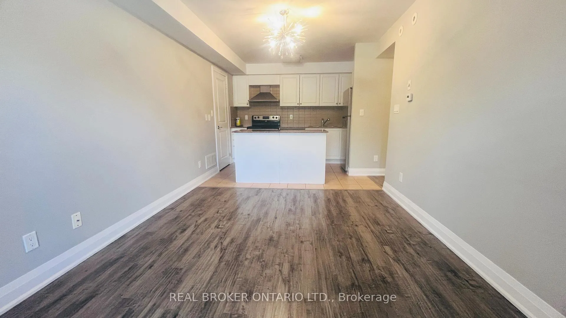 Photo 9 of Unit 214, 320 John Street, Markham, Aileen-Willowbrook — HOMEH