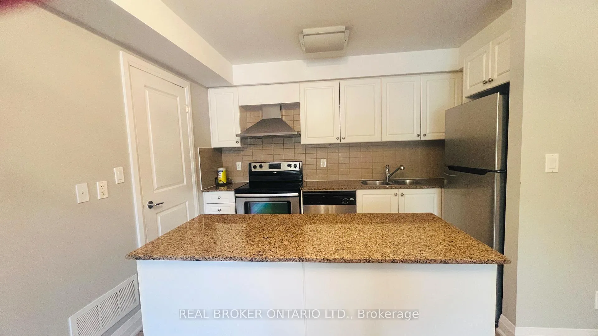 Photo 10 of Unit 214, 320 John Street, Markham, Aileen-Willowbrook — HOMEH