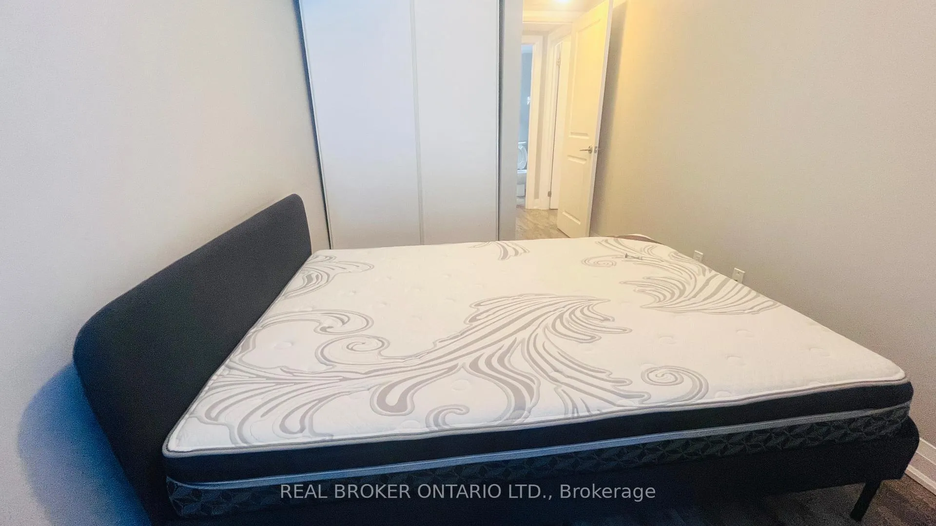 Photo 18 of Unit 214, 320 John Street, Markham, Aileen-Willowbrook — HOMEH