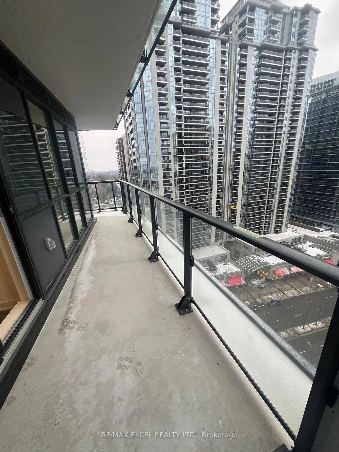 Photo 5 of Unit 1617, 4955 Yonge Street, North York, Willowdale East — HOMEH