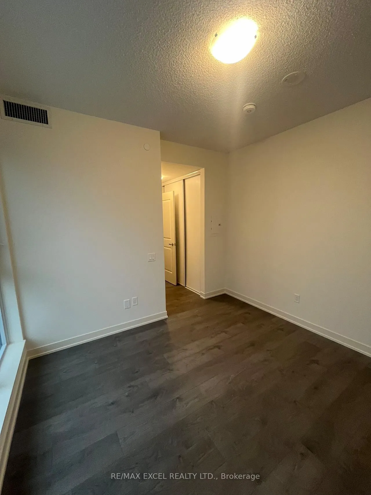 Photo 8 of Unit 1617, 4955 Yonge Street, North York, Willowdale East — HOMEH
