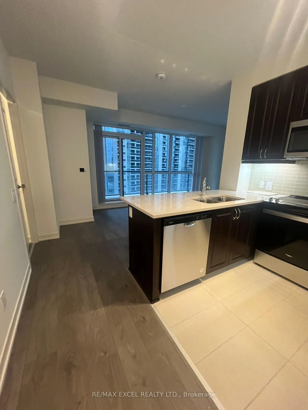 Photo 14 of Unit 1617, 4955 Yonge Street, North York, Willowdale East — HOMEH