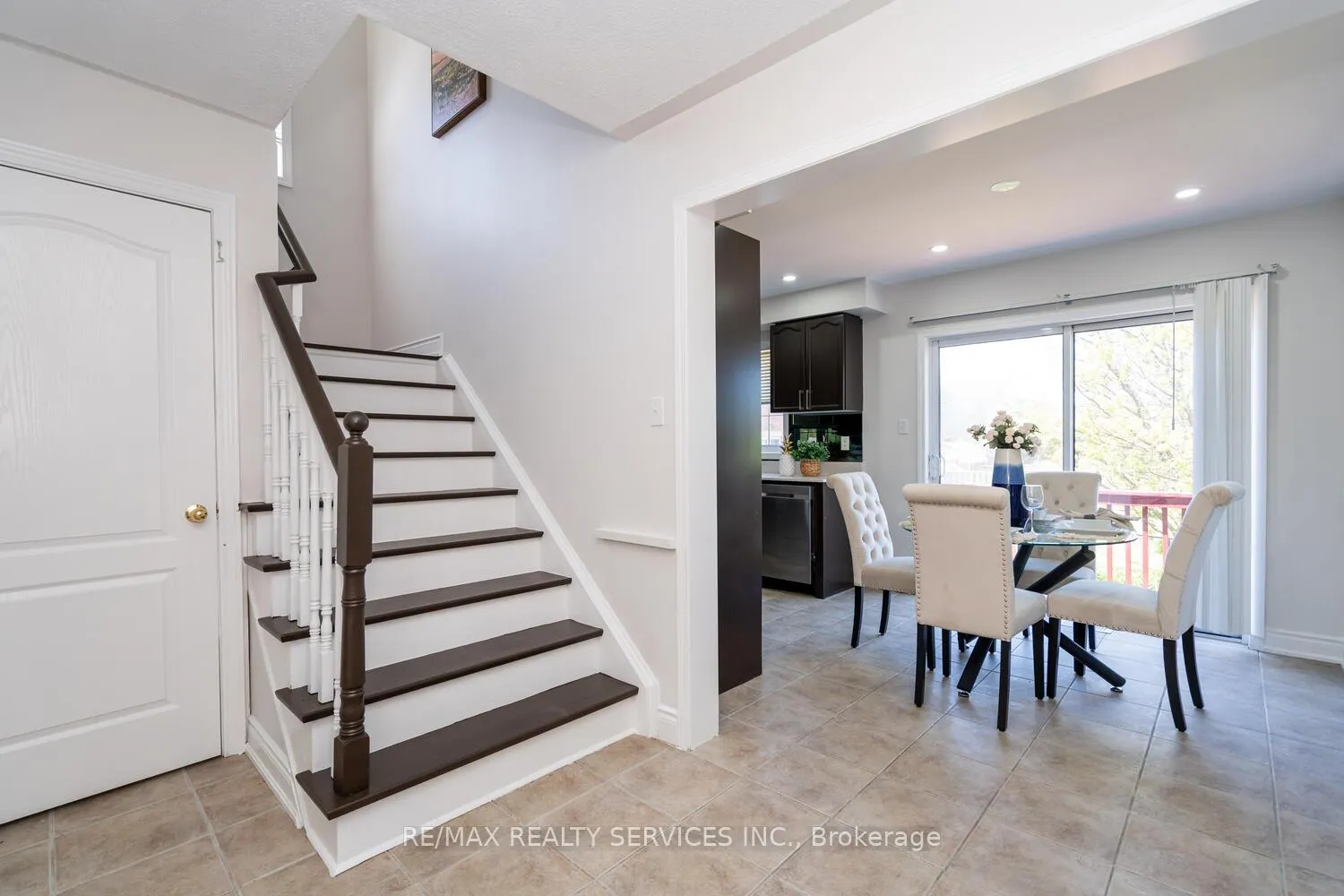 Photo 11 of 85 Williamson Drive, Brampton, Fletcher's Meadow — HOMEH