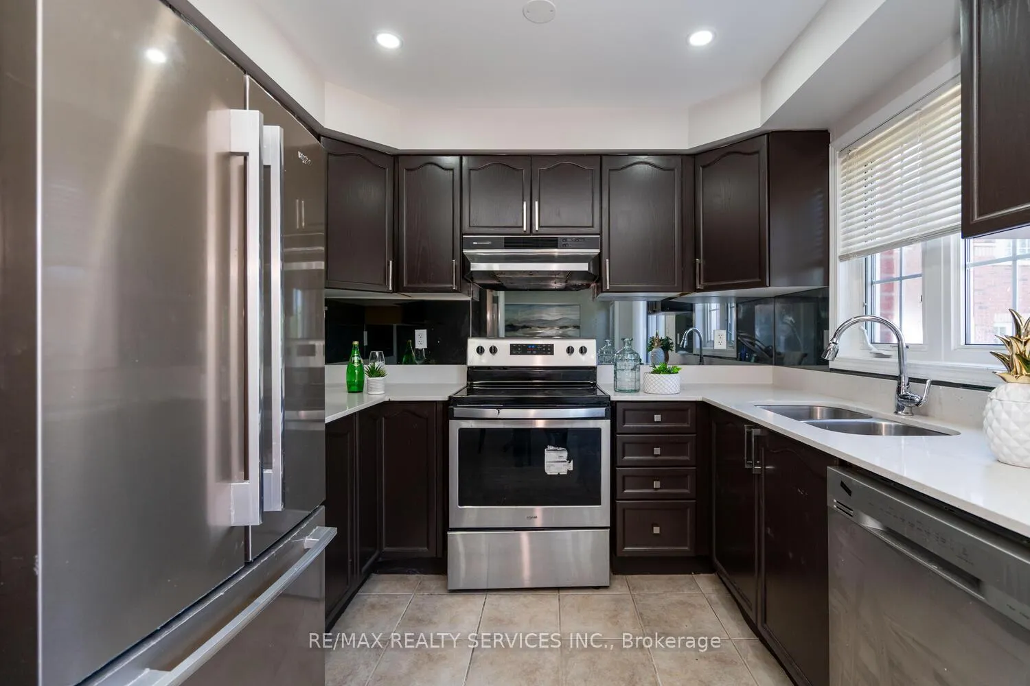 Photo 20 of 85 Williamson Drive, Brampton, Fletcher's Meadow — HOMEH