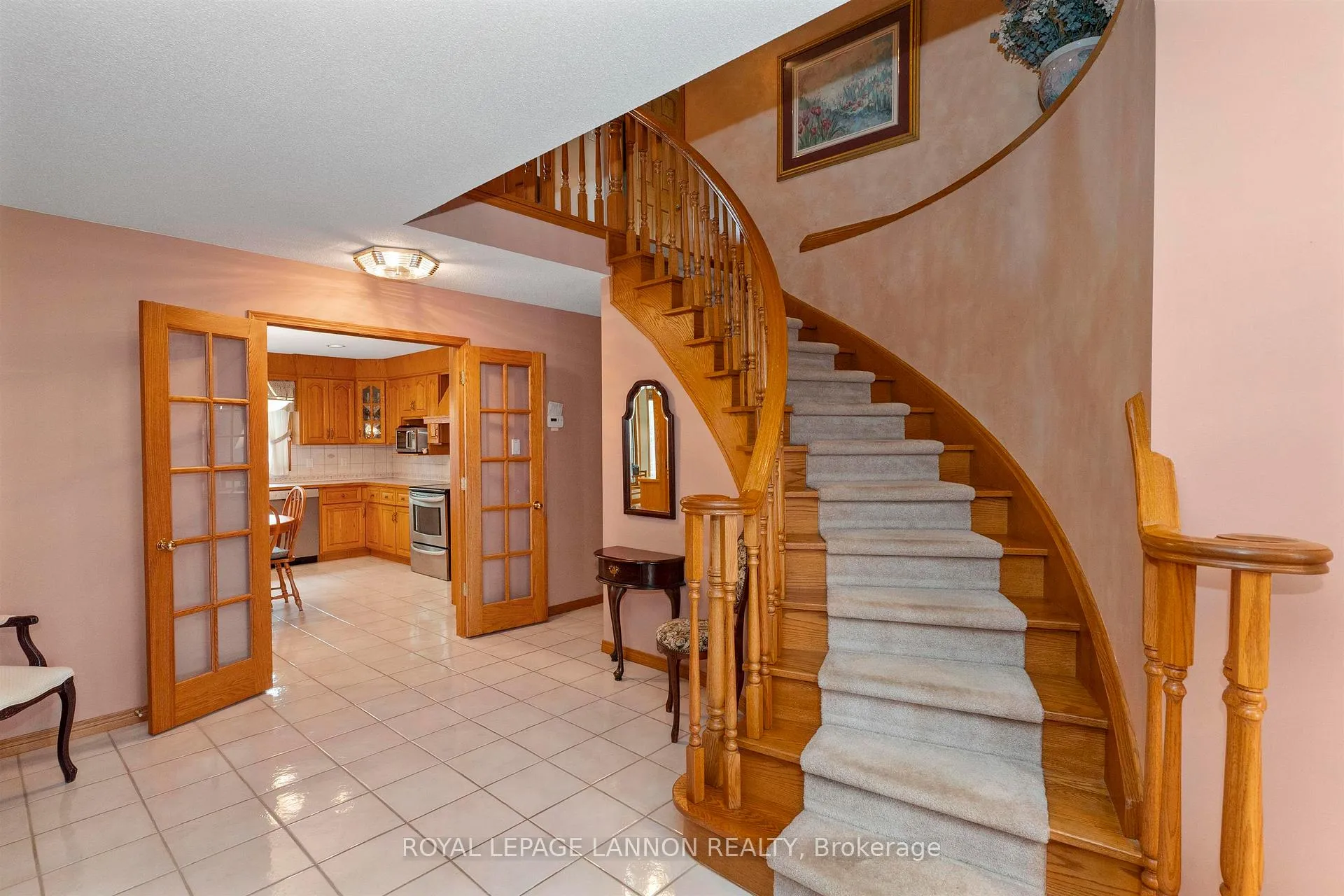 Photo 4 of 205 Kusznier Crescent, Thunder Bay, River Terrace — HOMEH