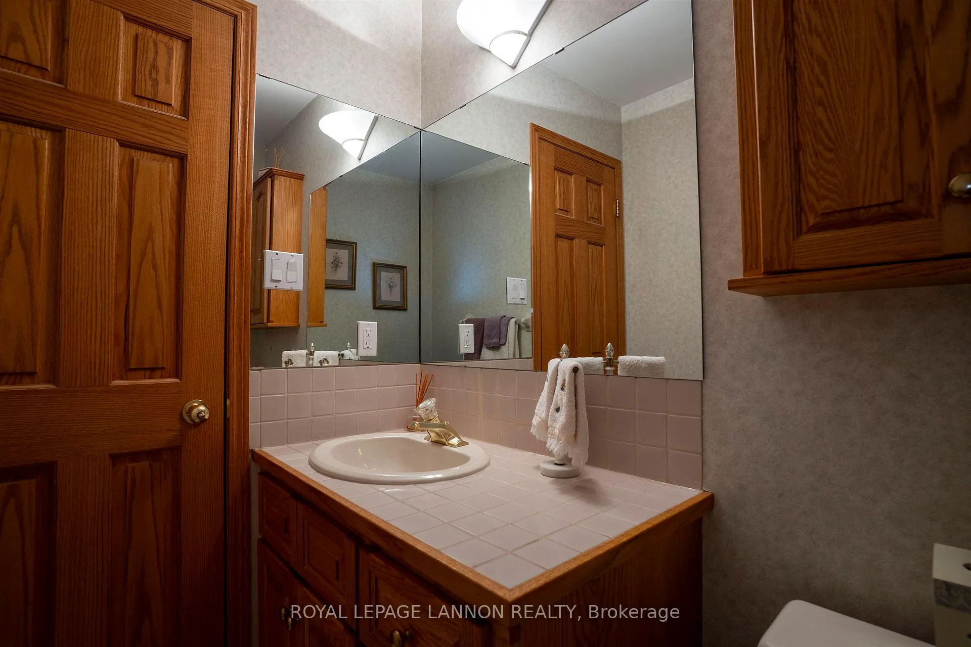 Photo 13 of 205 Kusznier Crescent, Thunder Bay, River Terrace — HOMEH