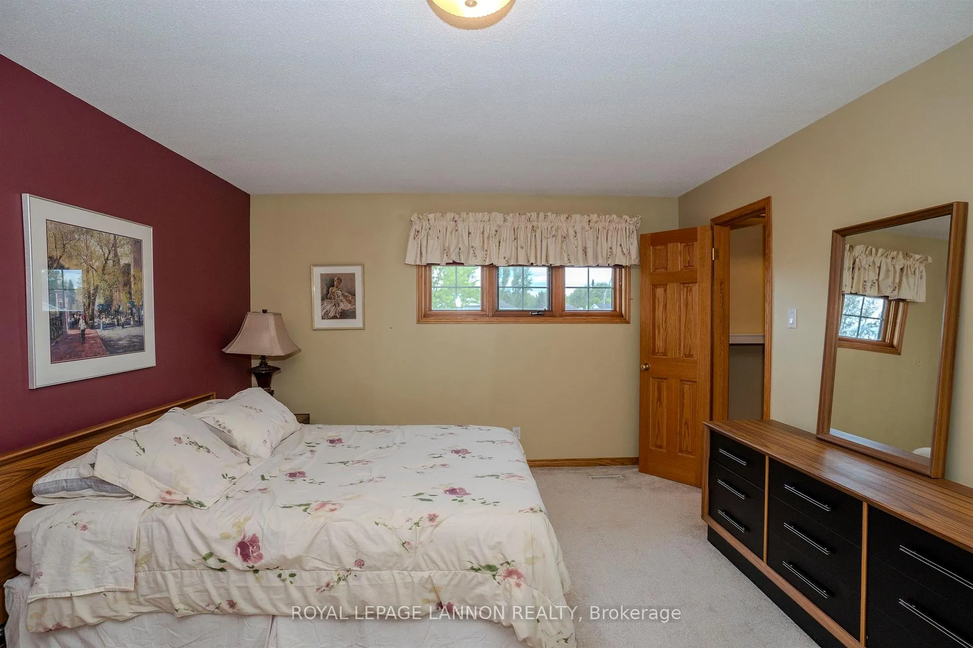 Photo 16 of 205 Kusznier Crescent, Thunder Bay, River Terrace — HOMEH