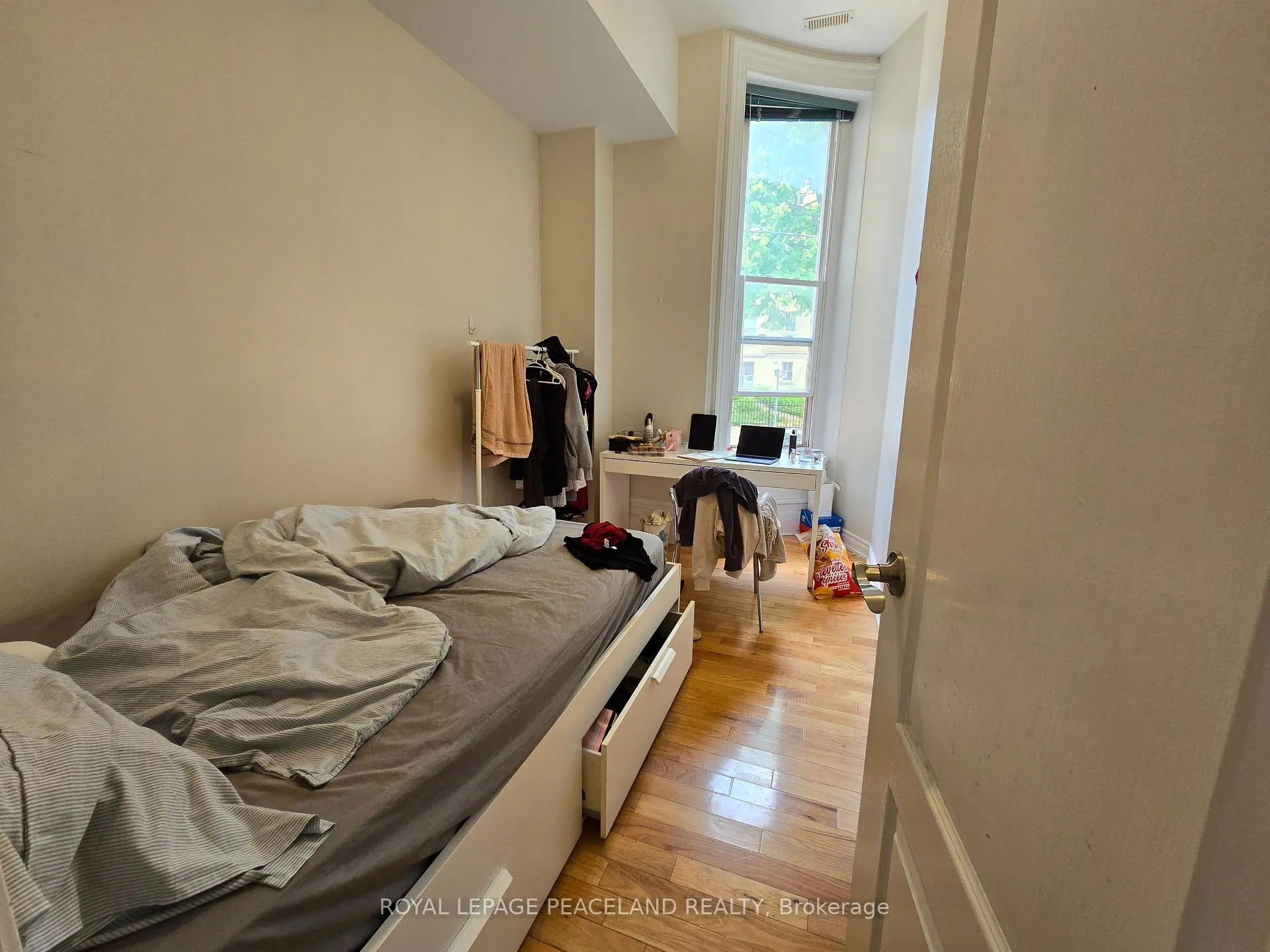 Photo 6 of Unit 1A, 34 Ross Street, Toronto, Kensington-Chinatown — HOMEH
