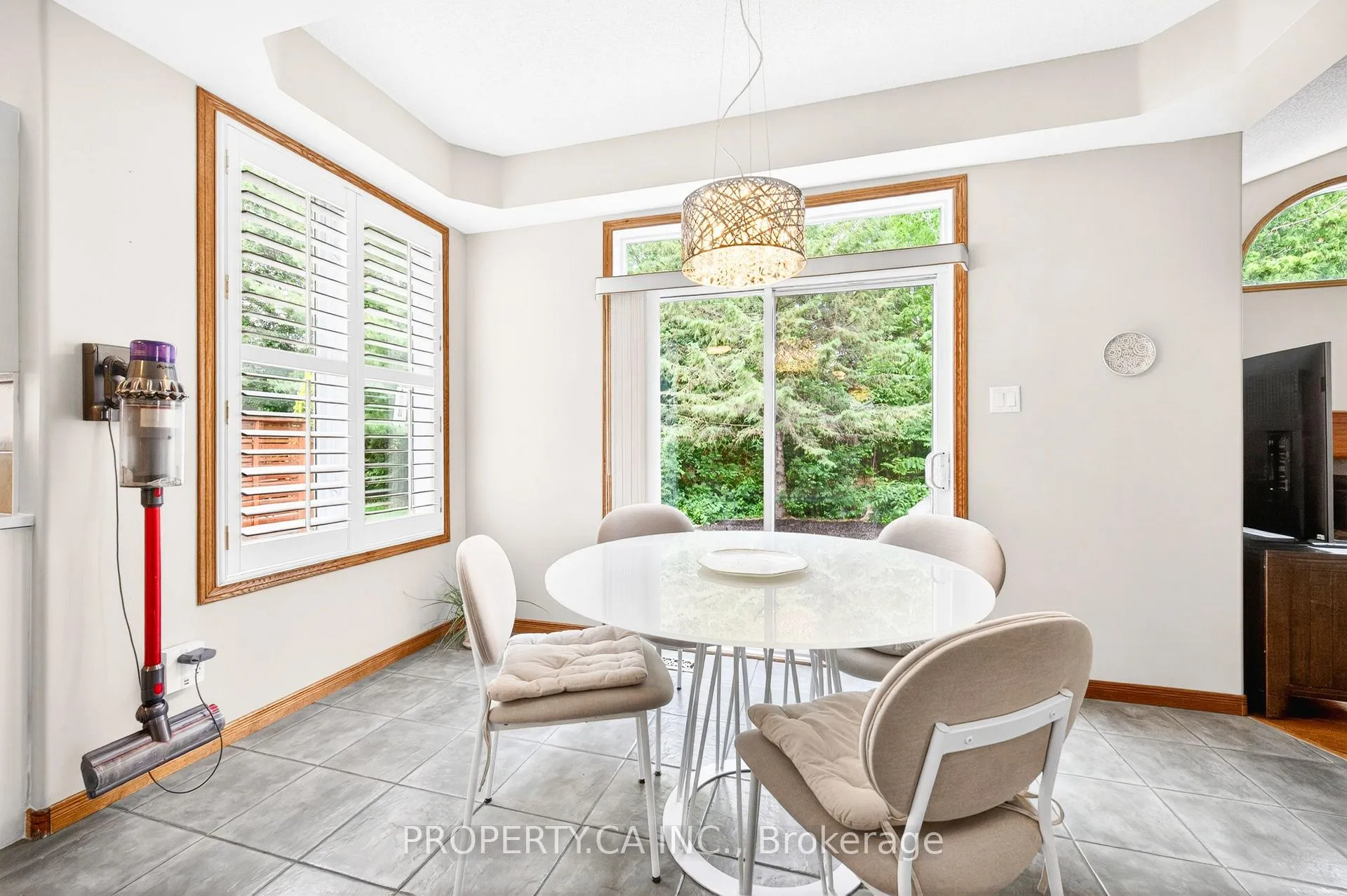 Photo 16 of 94 Broughton Street, Ottawa, Kanata - Kanata Lakes/Heritage Hills — HOMEH