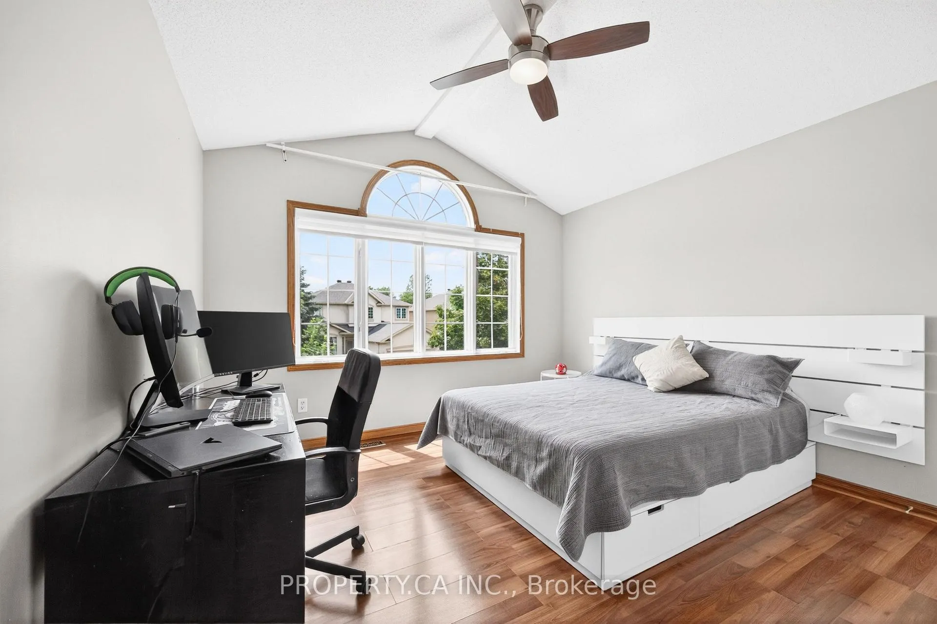 Photo 30 of 94 Broughton Street, Ottawa, Kanata - Kanata Lakes/Heritage Hills — HOMEH