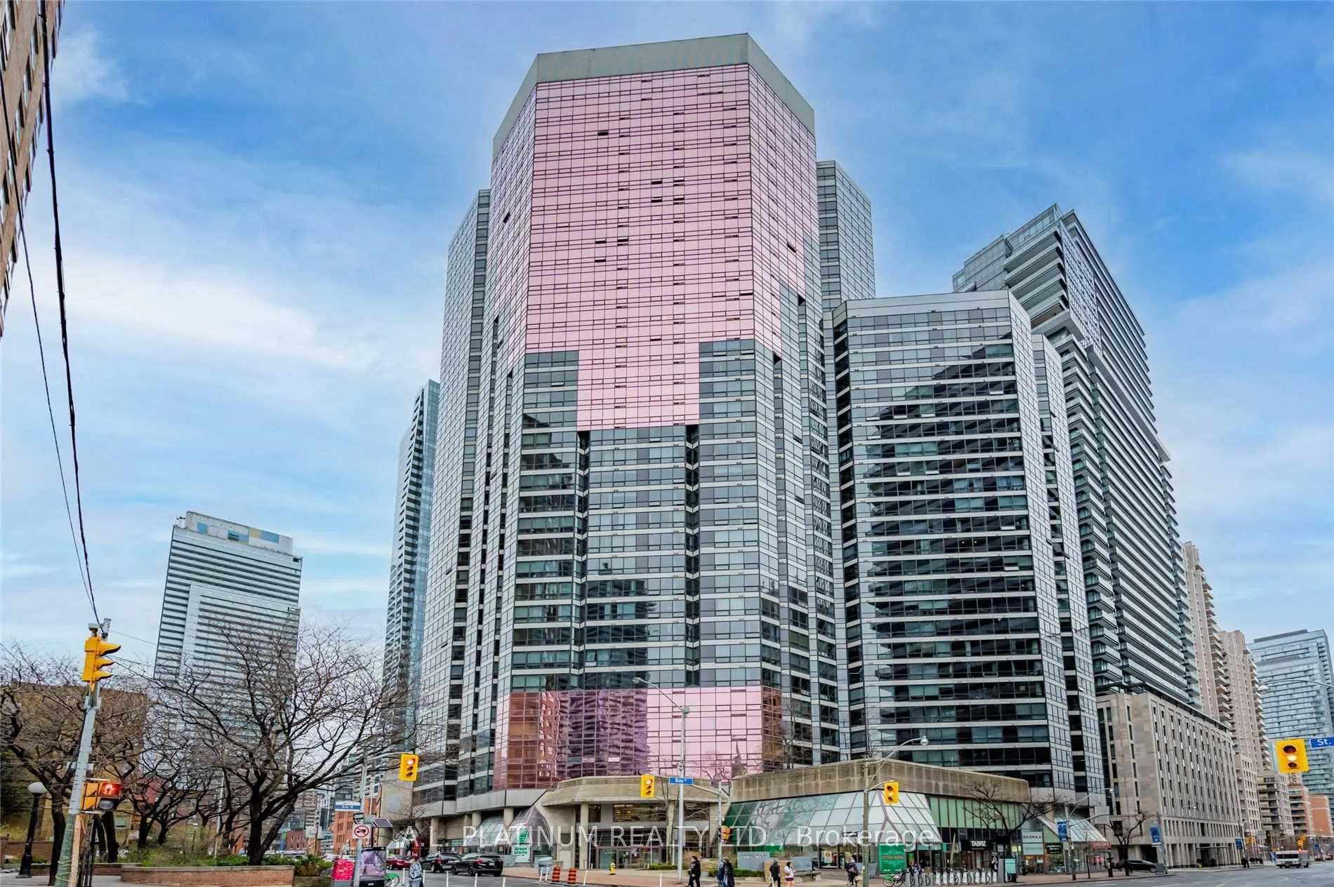 Photo 2 of Unit 1904, 1001 Bay Street, Toronto, Bay Street Corridor — HOMEH