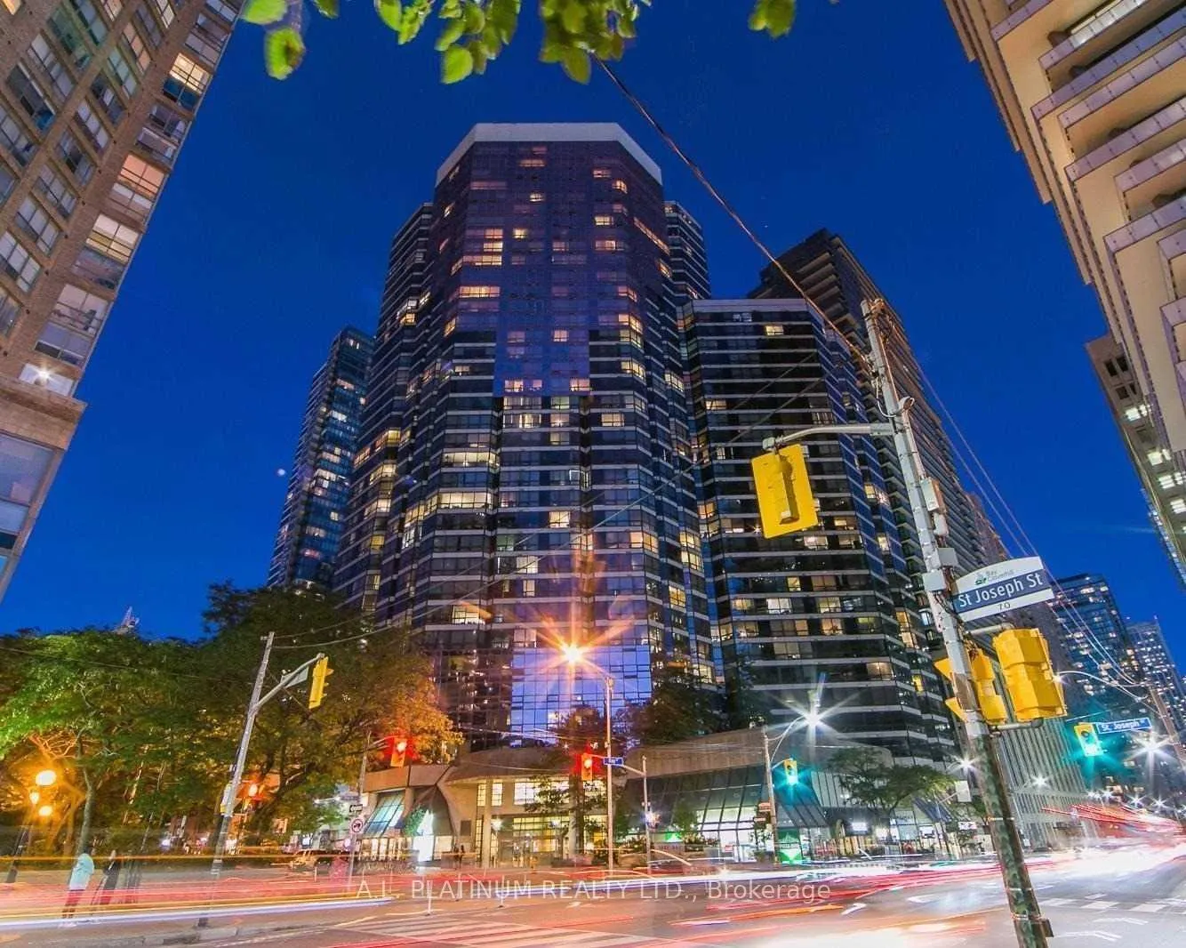 Photo 3 of Unit 1904, 1001 Bay Street, Toronto, Bay Street Corridor — HOMEH