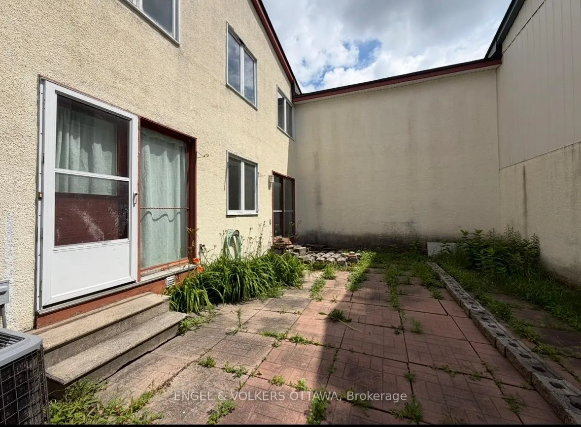 Photo 25 of Unit 65, 2063 Jasmine Crescent, Ottawa, Beacon Hill South — HOMEH