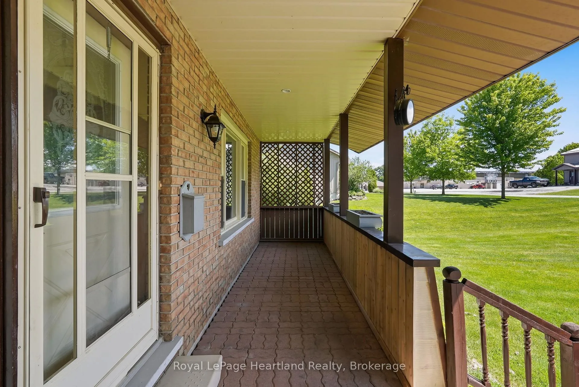 Photo 5 of 6 Brown Street N, Minto — HOMEH