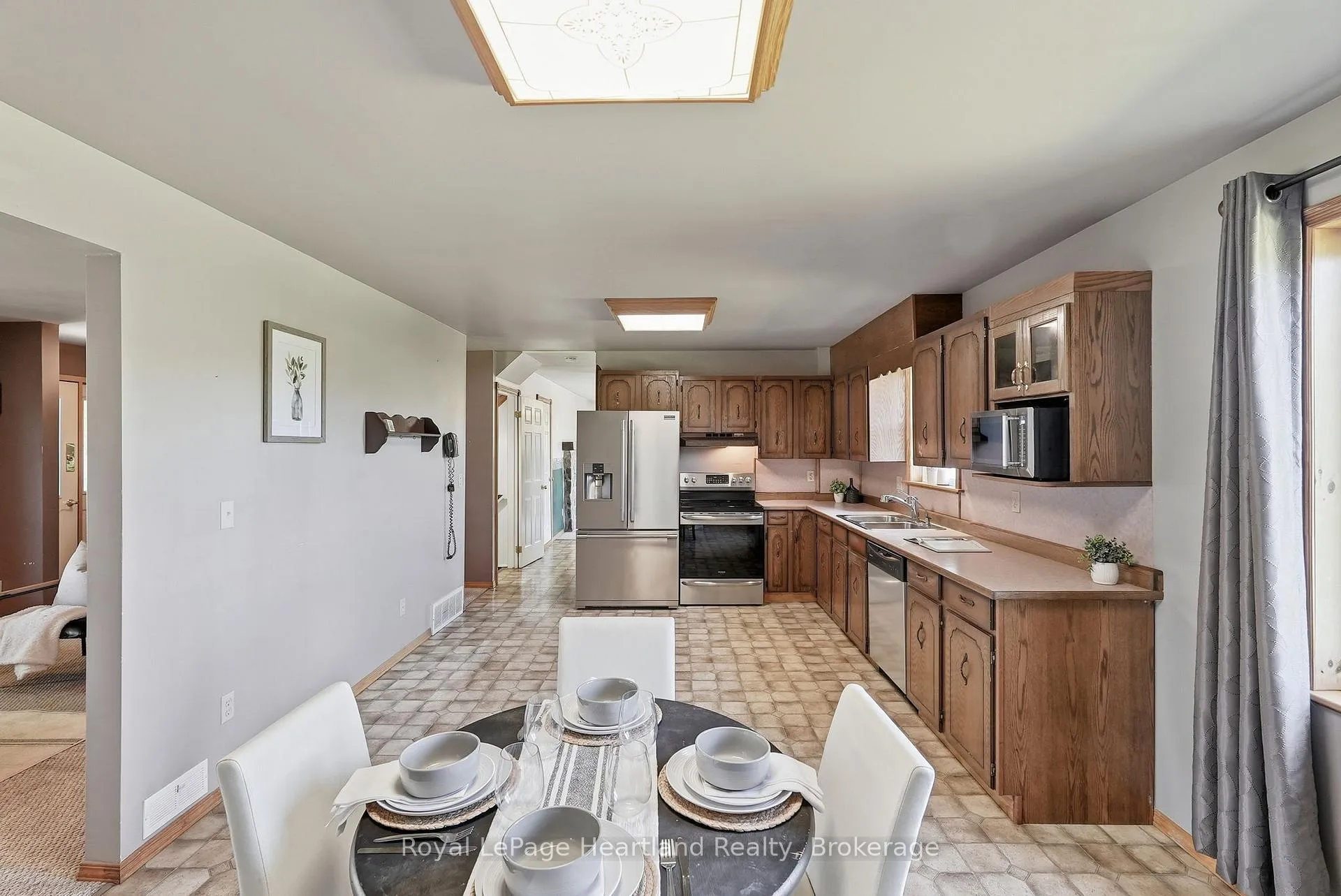 Photo 12 of 6 Brown Street N, Minto — HOMEH