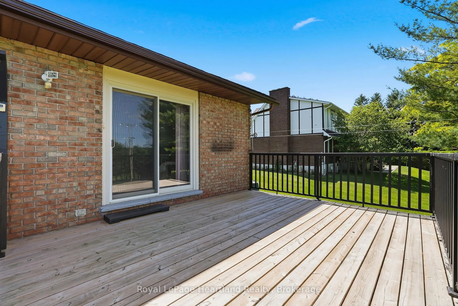 Photo 30 of 6 Brown Street N, Minto — HOMEH